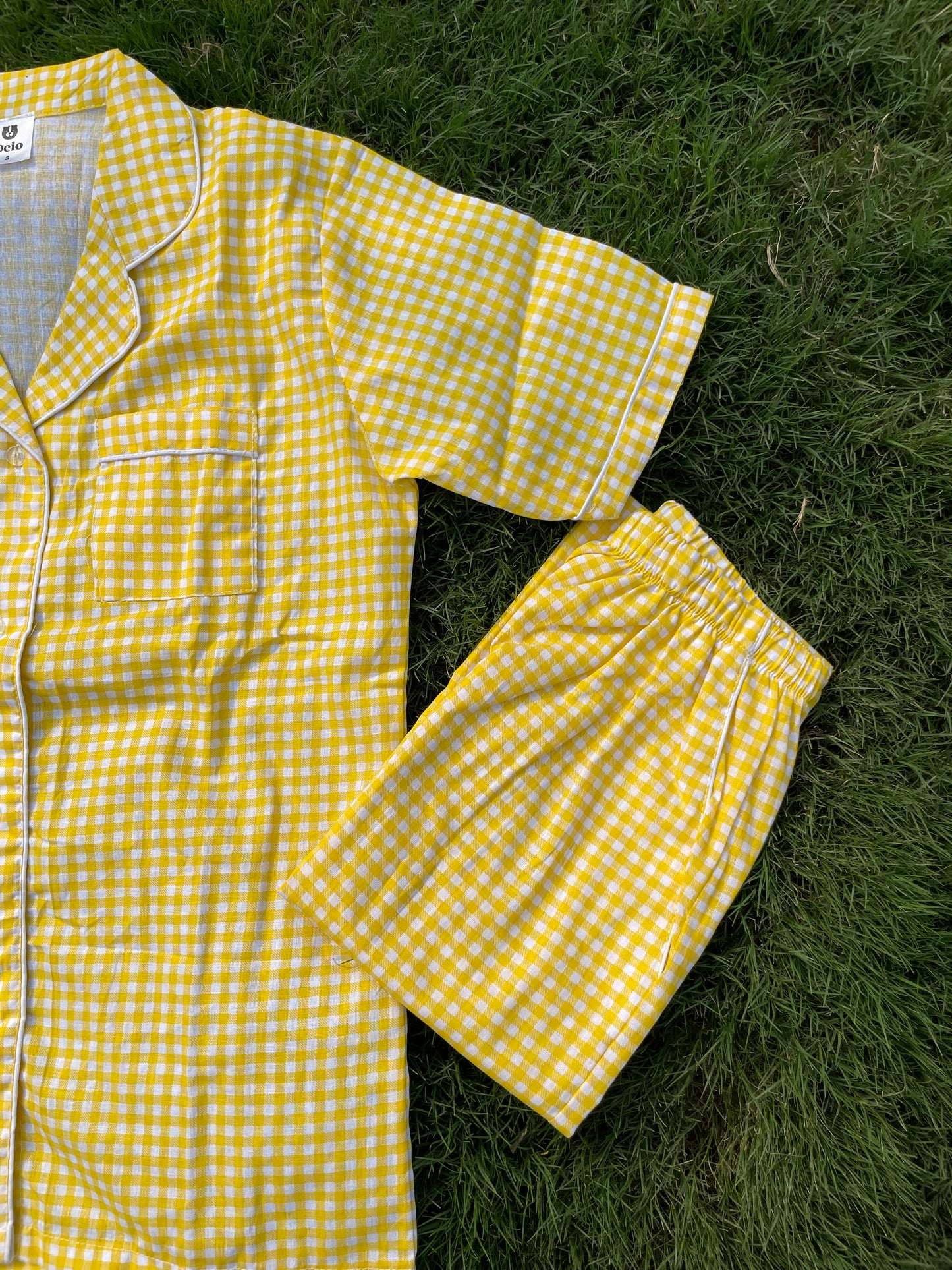 Half Sleeves Yellow Lines - HPJ20
