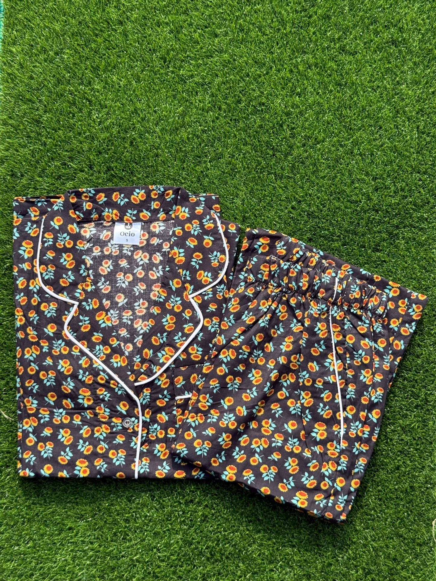 Sunflower Black - WPJ665