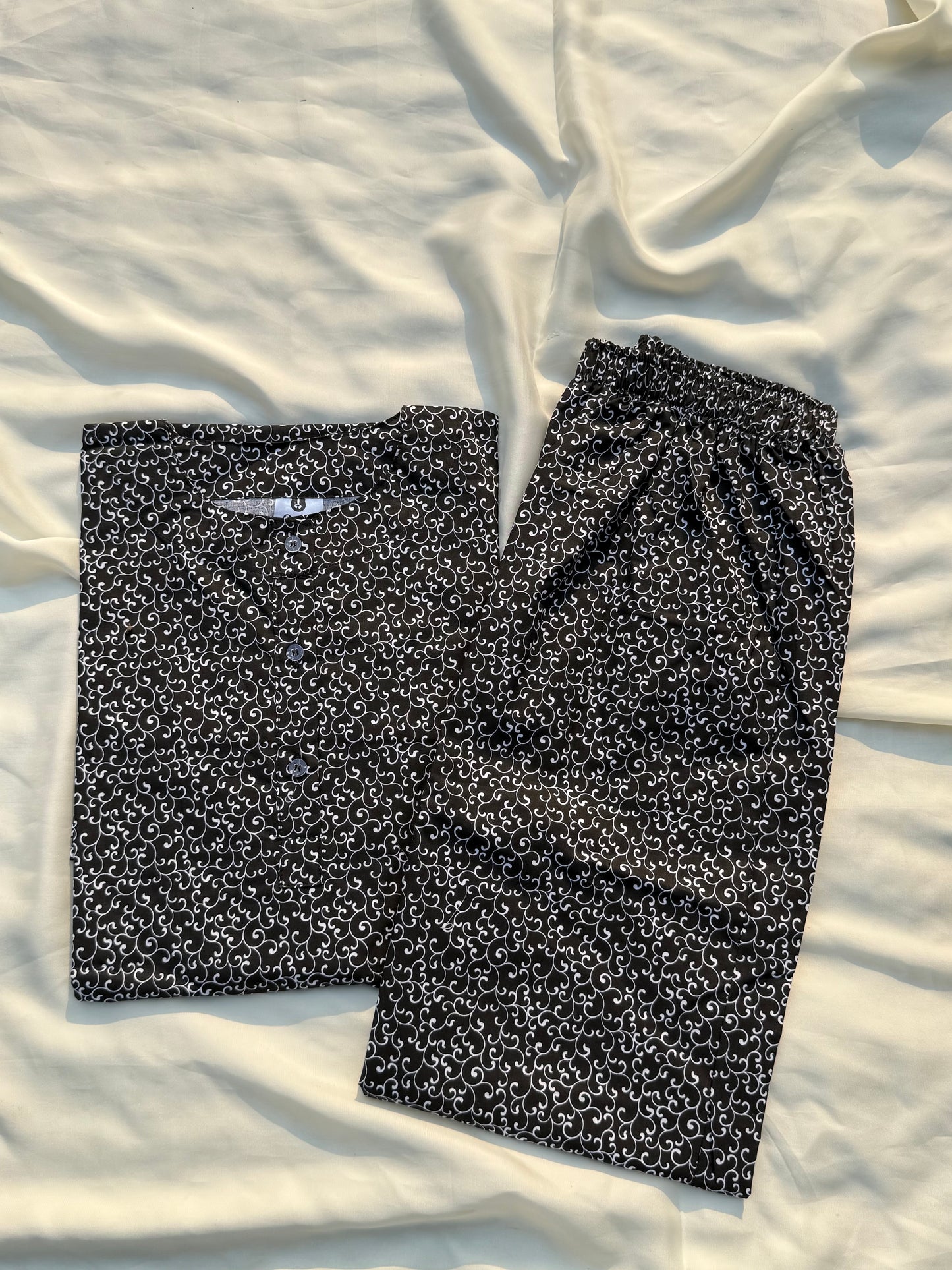 Black Scroll - CW135