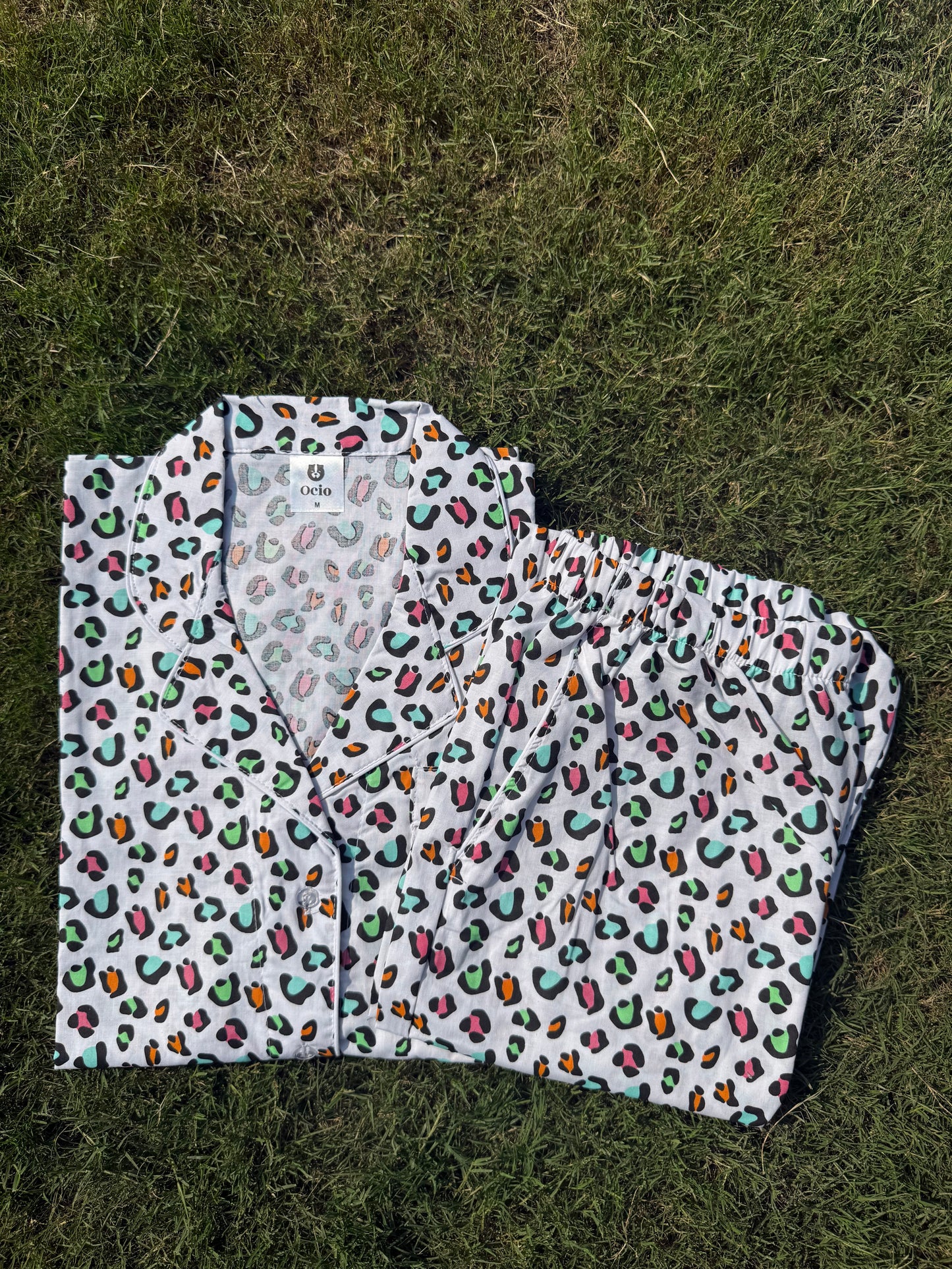 White Cheetah Print - WPJ880