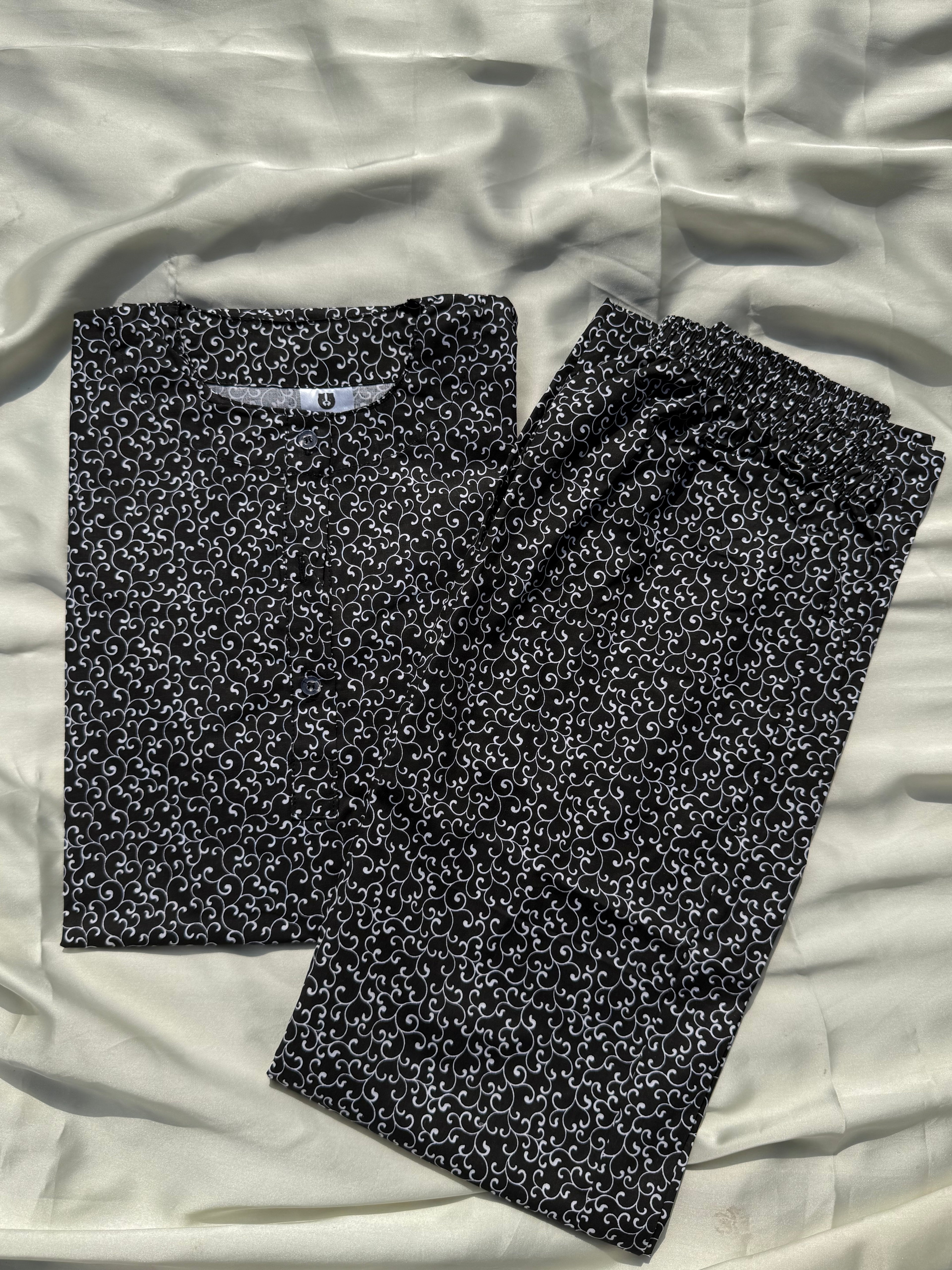 Black Scroll - CW135