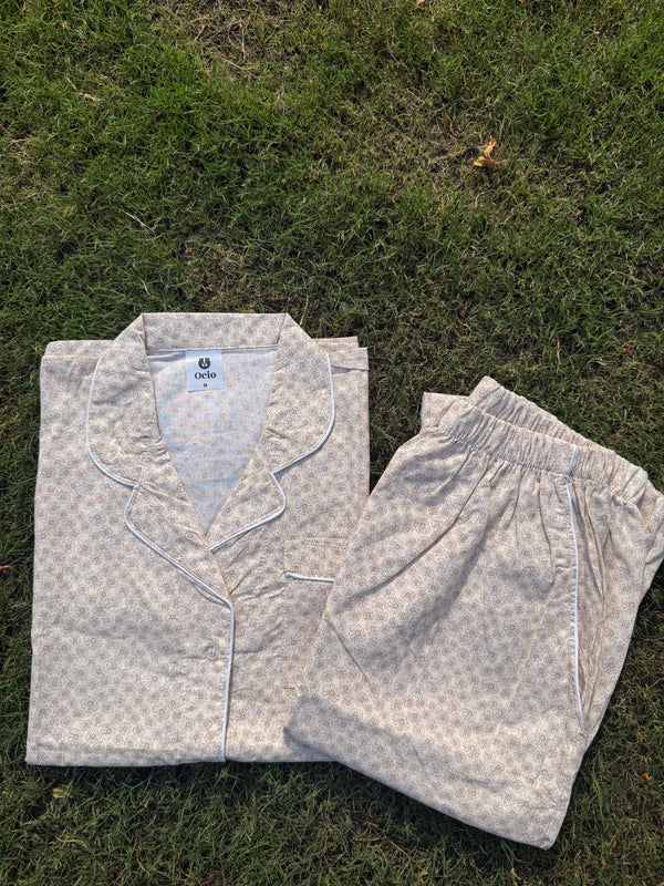 Beige Flowers - WPJ1305