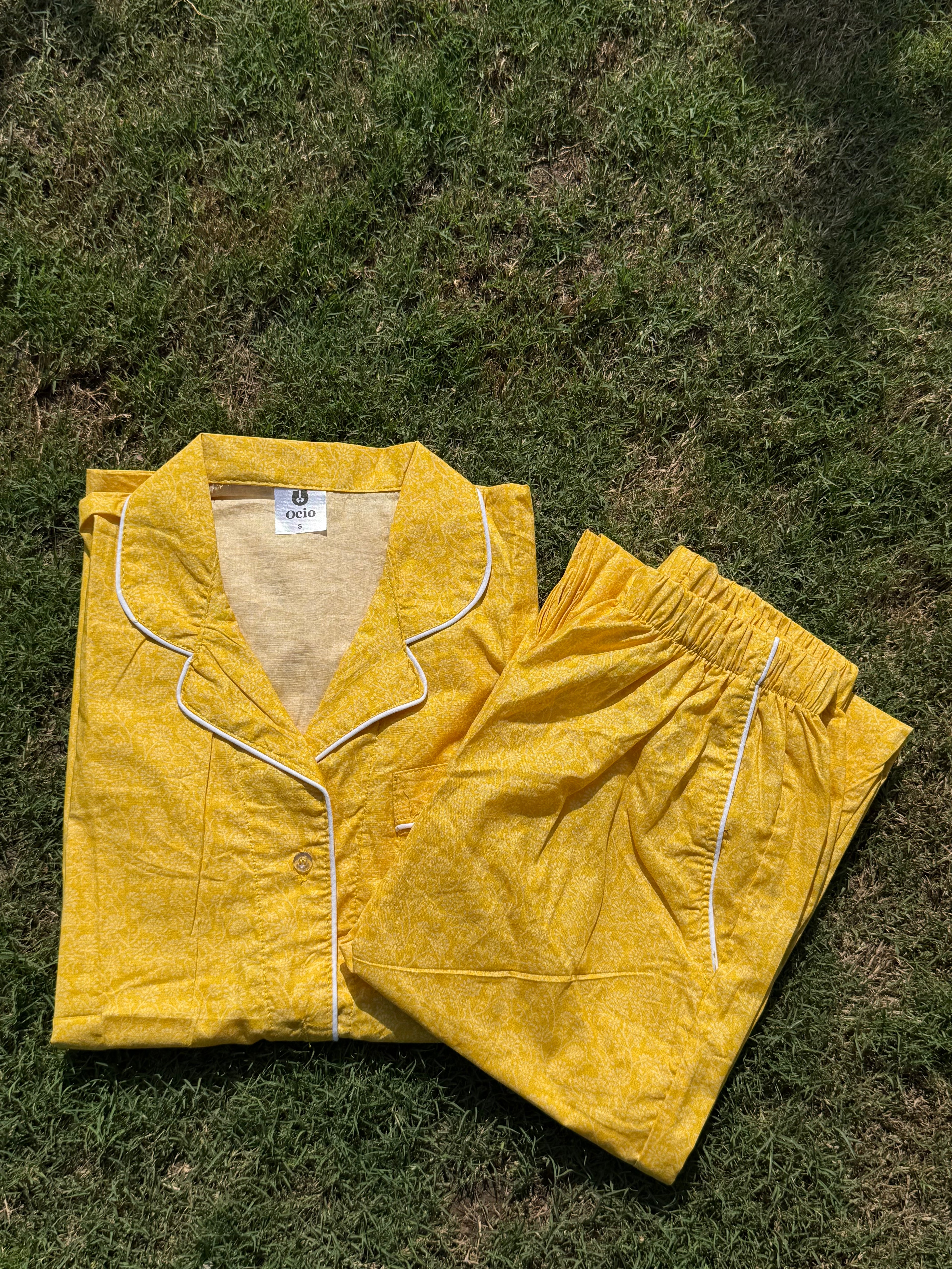 Yellow leaves - WPJ1240